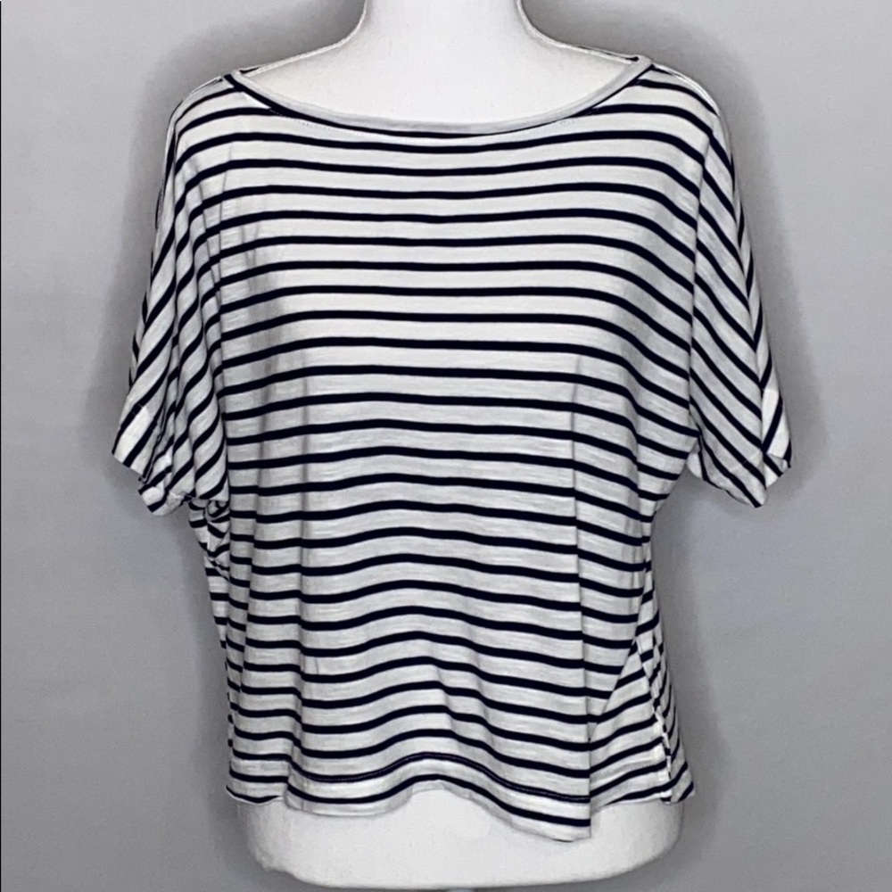 Athleta Boxy Cropped Short Sleeve Tee Shirt- Small